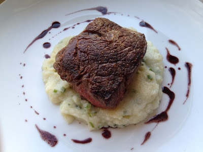filet-mignon-with-red-wine-sauce-and-cauliflower-puree-with-parmesan-and-chives