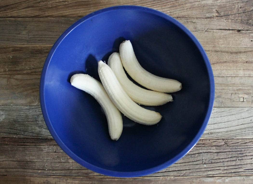 Banana-Bread-with-Walnut-Crumble-Step-3