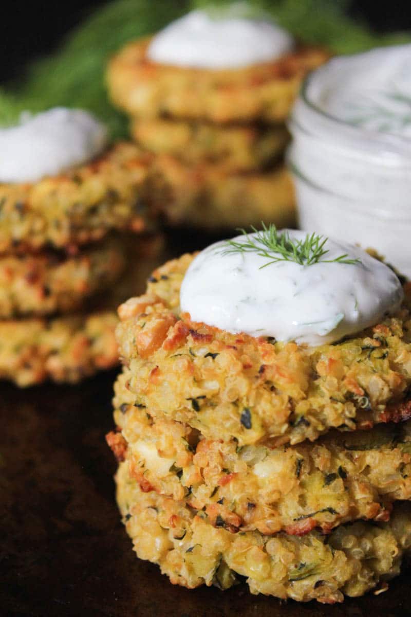 gluten-free-baked-zucchini-quinoa-cakes-with-dill-yogurt-sauce-10