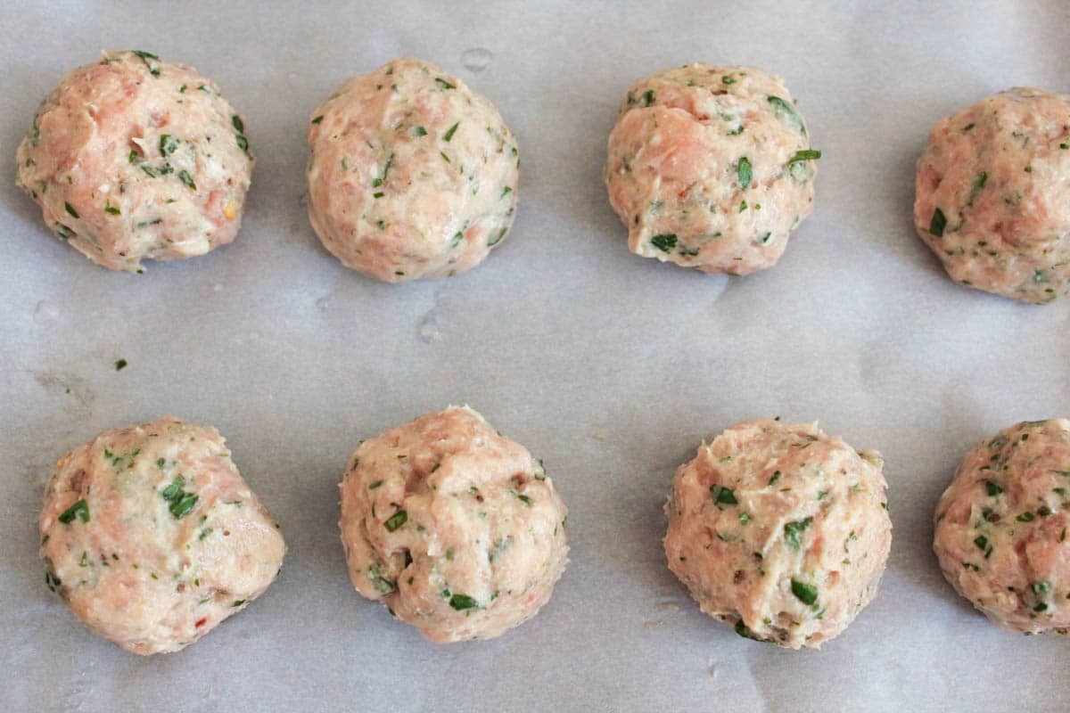 gluten-free-chicken-and-ricotta-meatballs-with-sun-dried-tomato-sauce-step-3