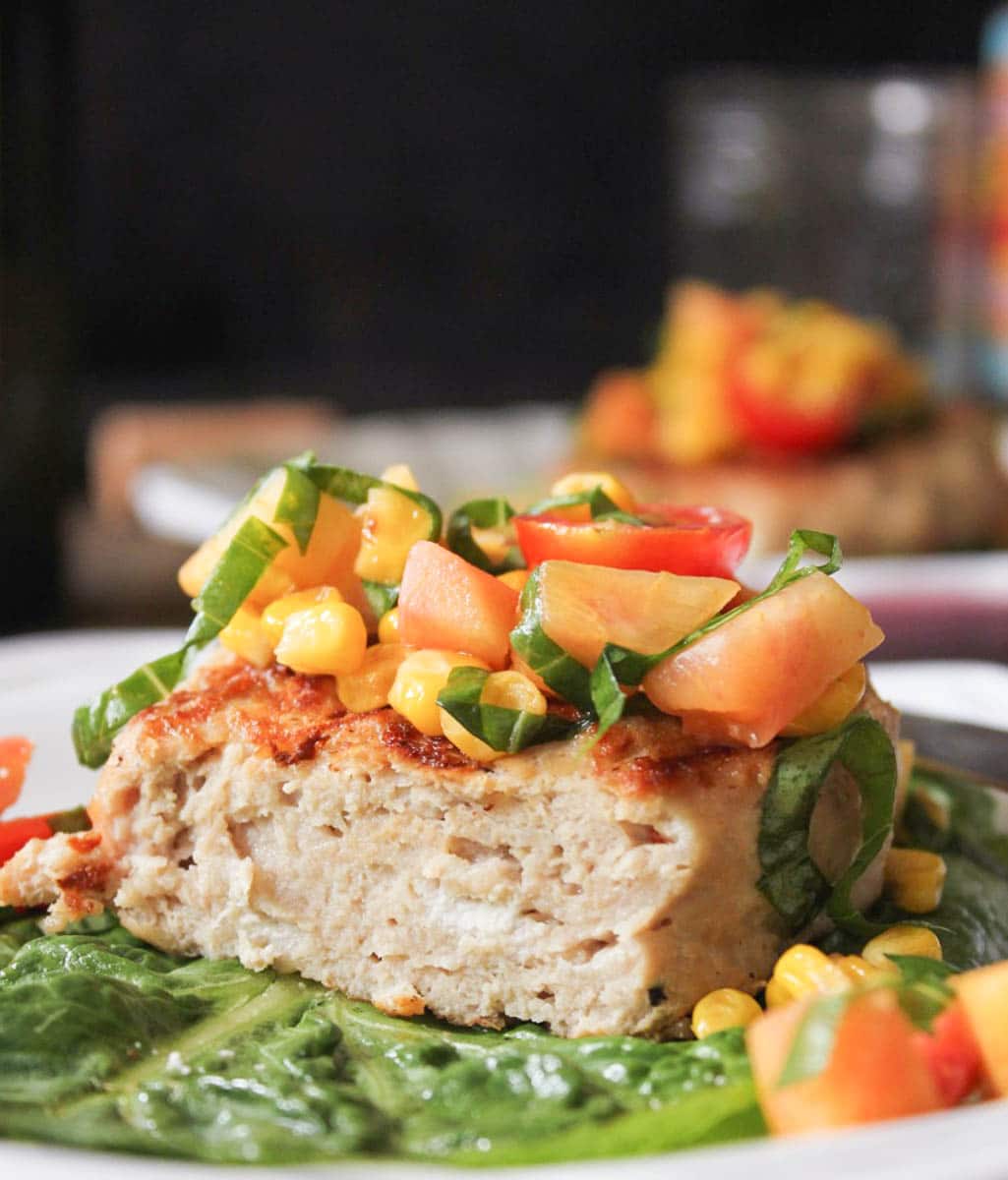 chicken-and-goat-cheese-burgers-with-peaches-corn-and-cherry-tomatoes-7