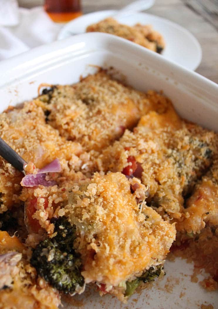 roasted-broccoli-chicken-and-cheddar-quinoa-bake-10