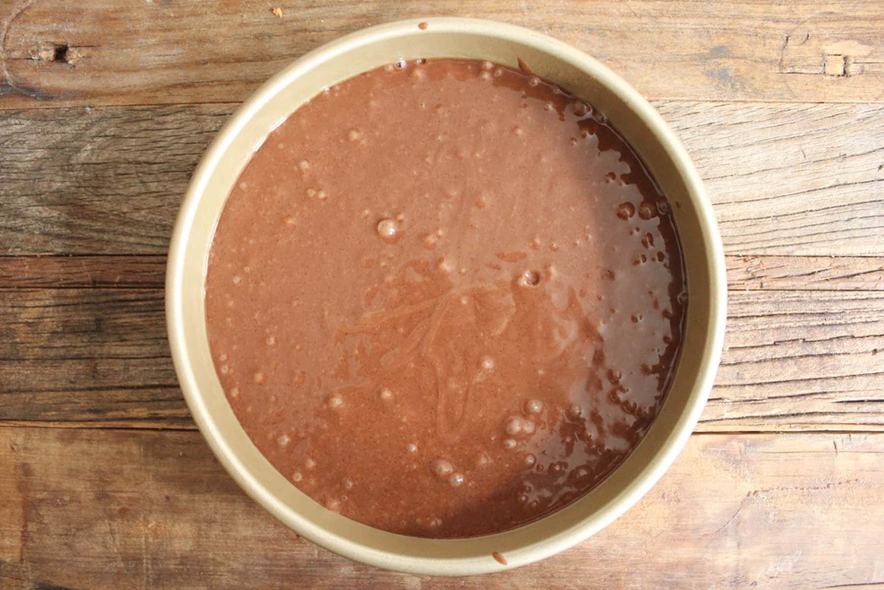 vegan-chocolate-cake-with-whipped-coconut-cream-and-fresh-berries-step-4