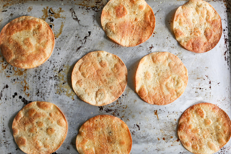 butternut-squash-tostadas-with-hummus-caramelized-onions-step-4